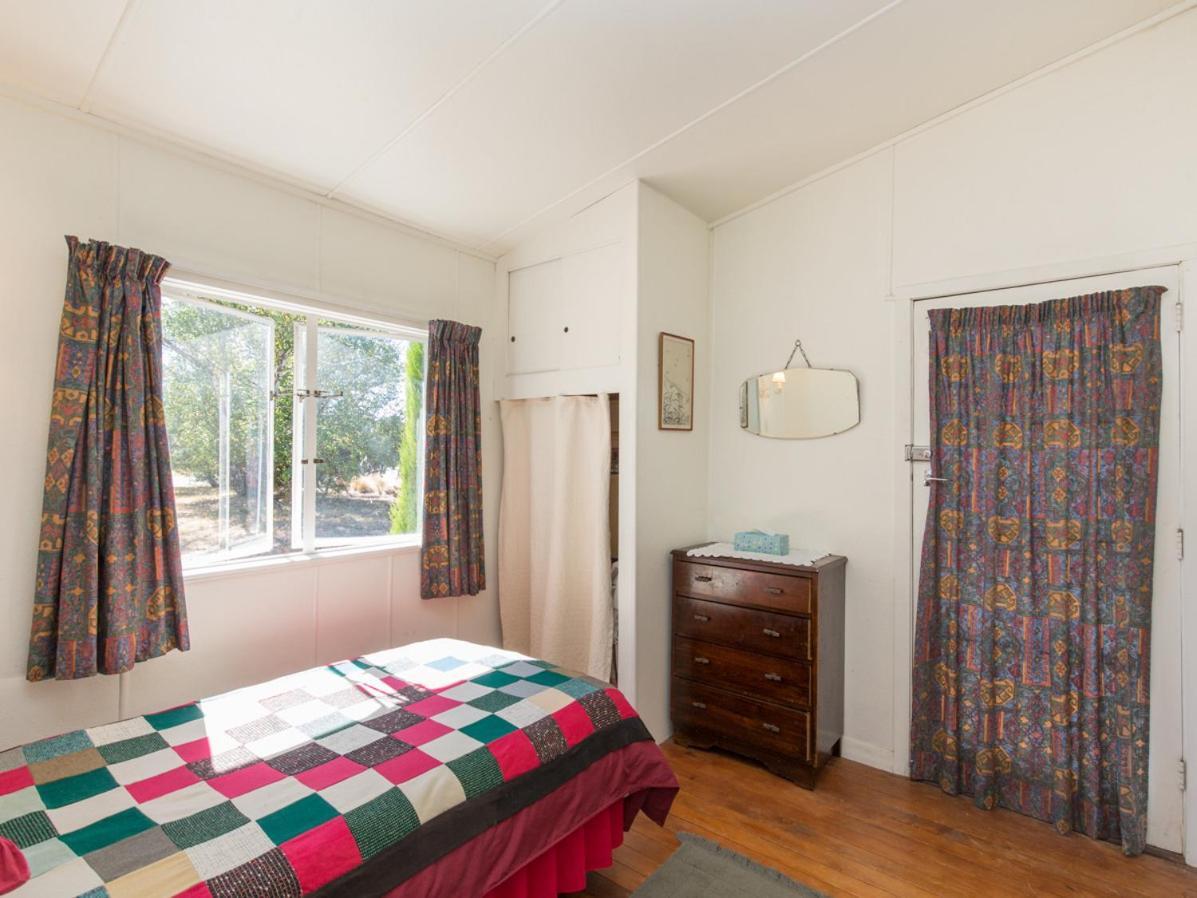 Southern Lakes Sweetie - Albert Town Bach Wanaka Exteriör bild
