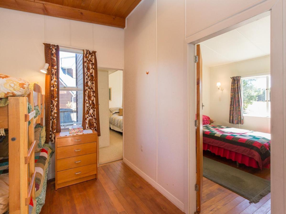 Southern Lakes Sweetie - Albert Town Bach Wanaka Exteriör bild